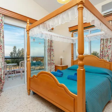 Villa Argaka Sun Tria *